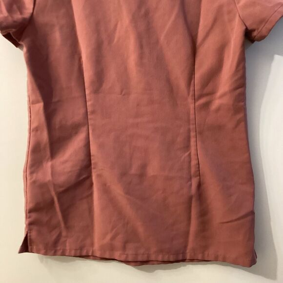 FIGS Casma 2-Pocket Scrub Top – Pink Clay, Size XXS/Small - Picture 8 of 10